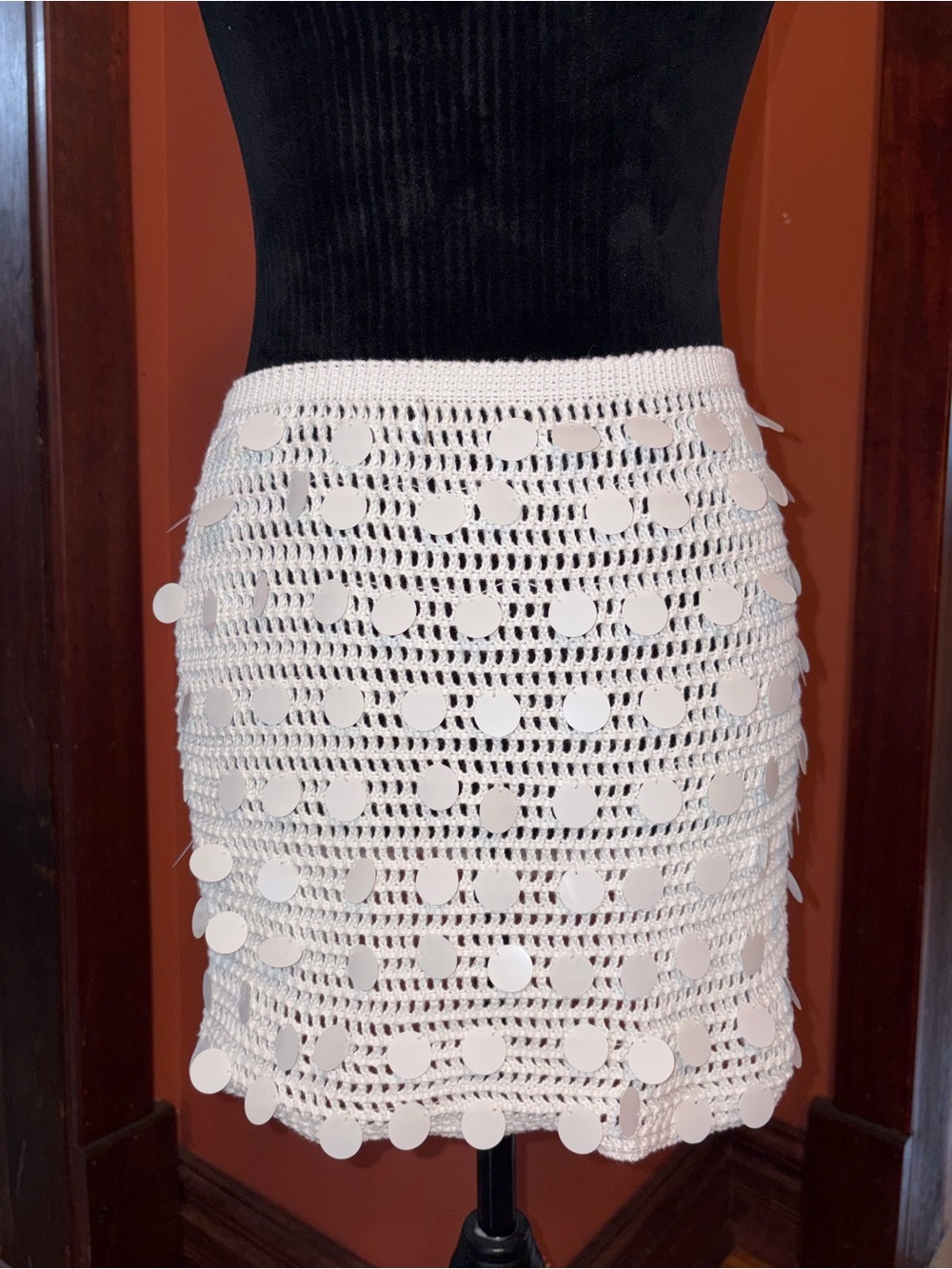 5/$25‼️White Crochet Sequin Mini Skirt